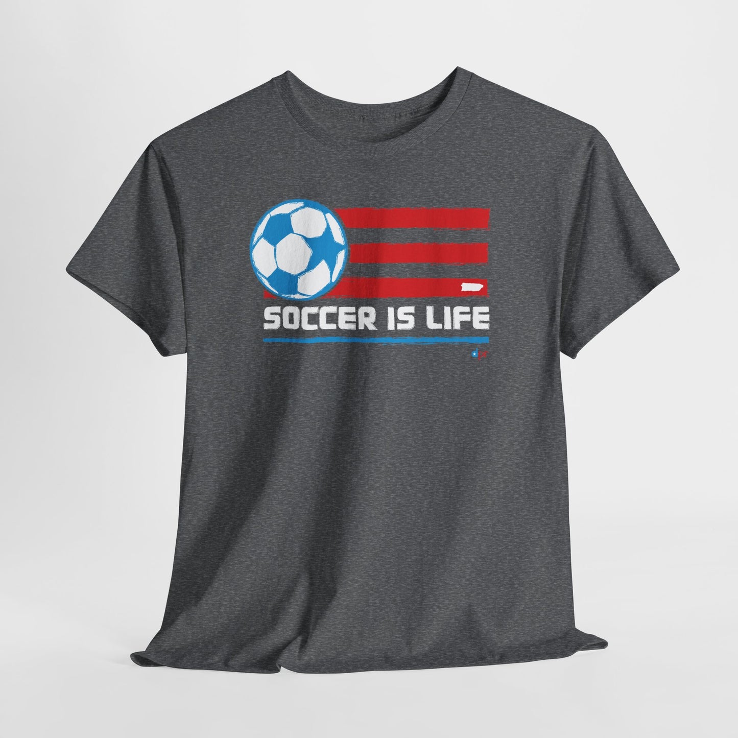 "Formando sus Alas" Soccer Player Unisex Heavy Cotton Tee