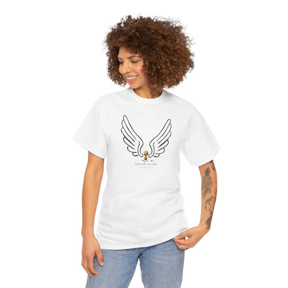 "Cosiendo sus alas" Soccer Player Unisex Heavy Cotton Tee