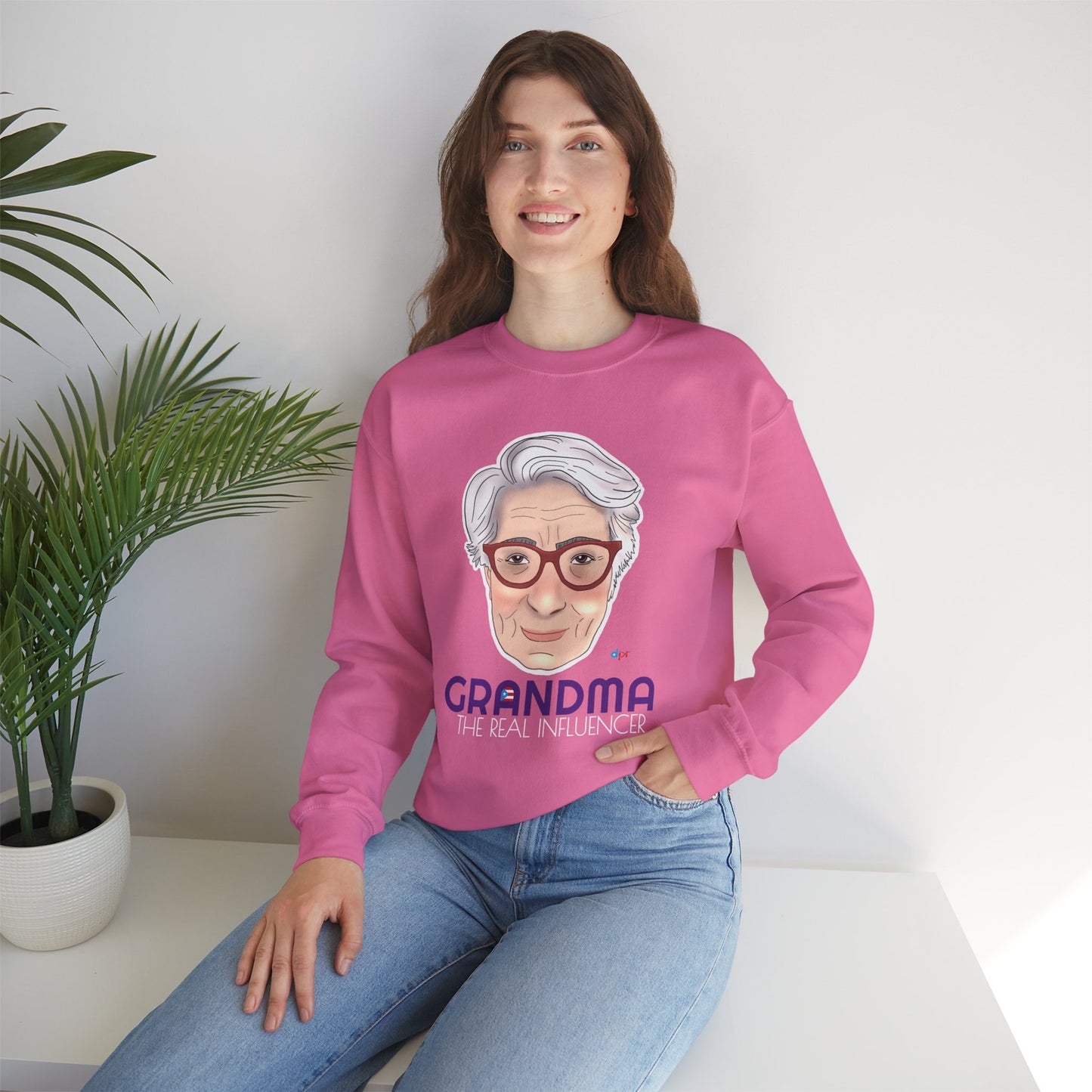 Grandma The real Influencer Heavy Blend™ Crewneck Sweatshirt