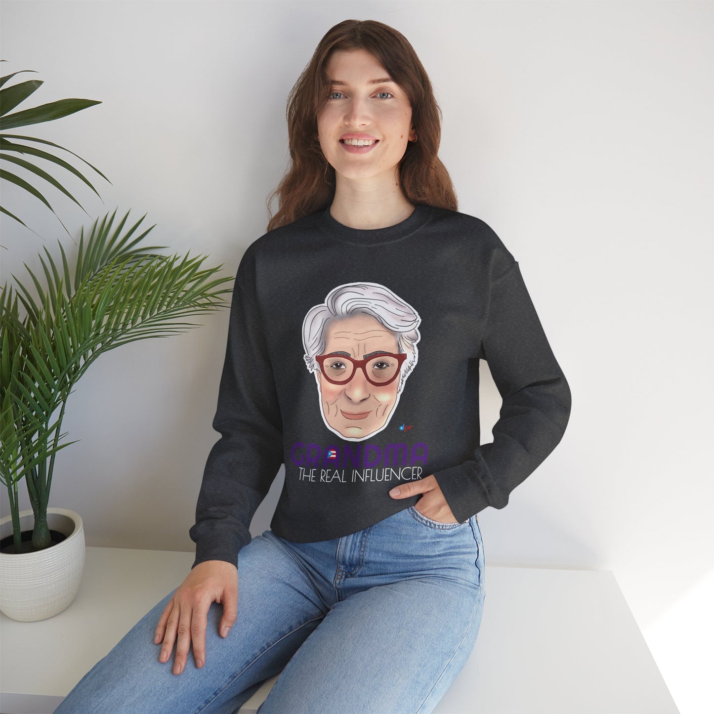 Grandma The real Influencer Heavy Blend™ Crewneck Sweatshirt