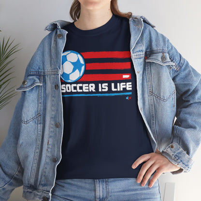 "Formando sus Alas" Soccer Player Unisex Heavy Cotton Tee