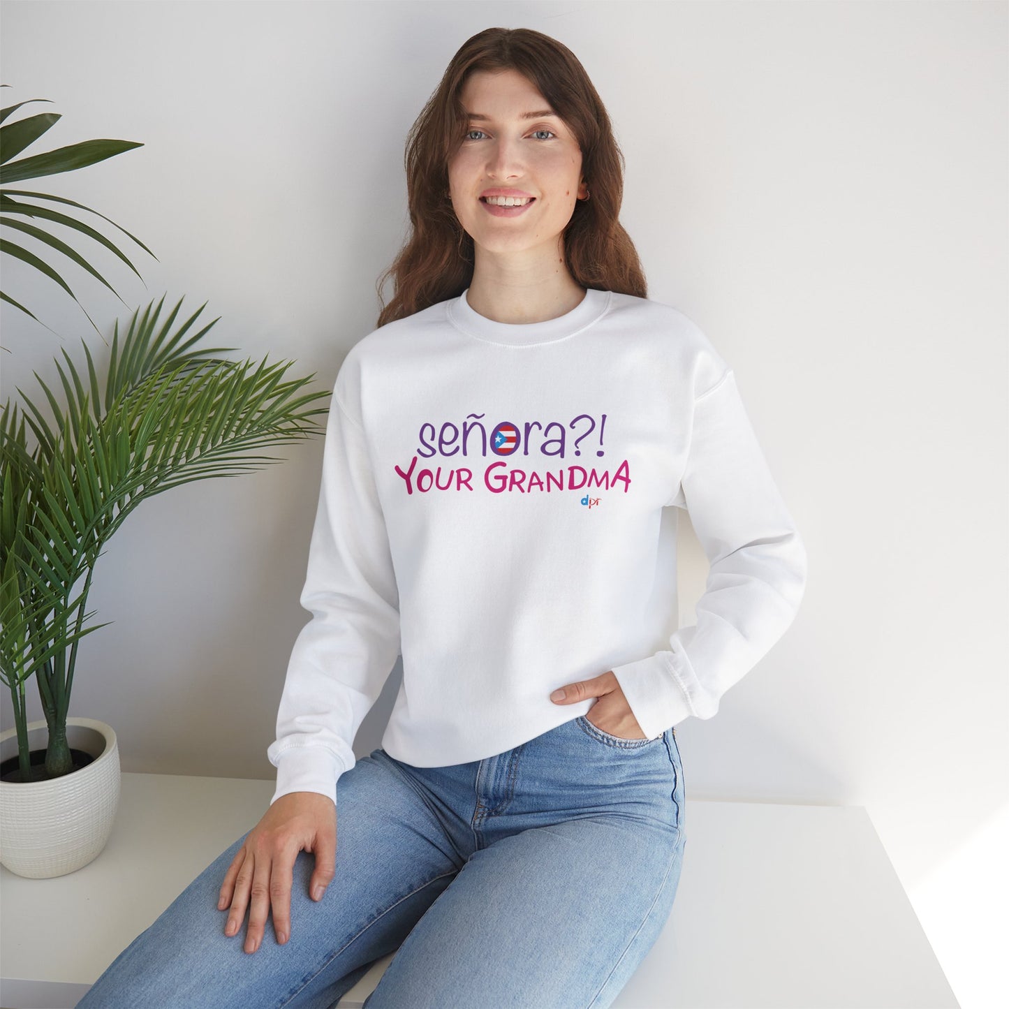 Señora Your Grandma Heavy Blend™ Crewneck Sweatshirt